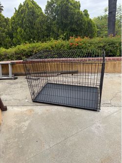 Dog crate