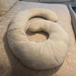 Maternity Pillow With Cover