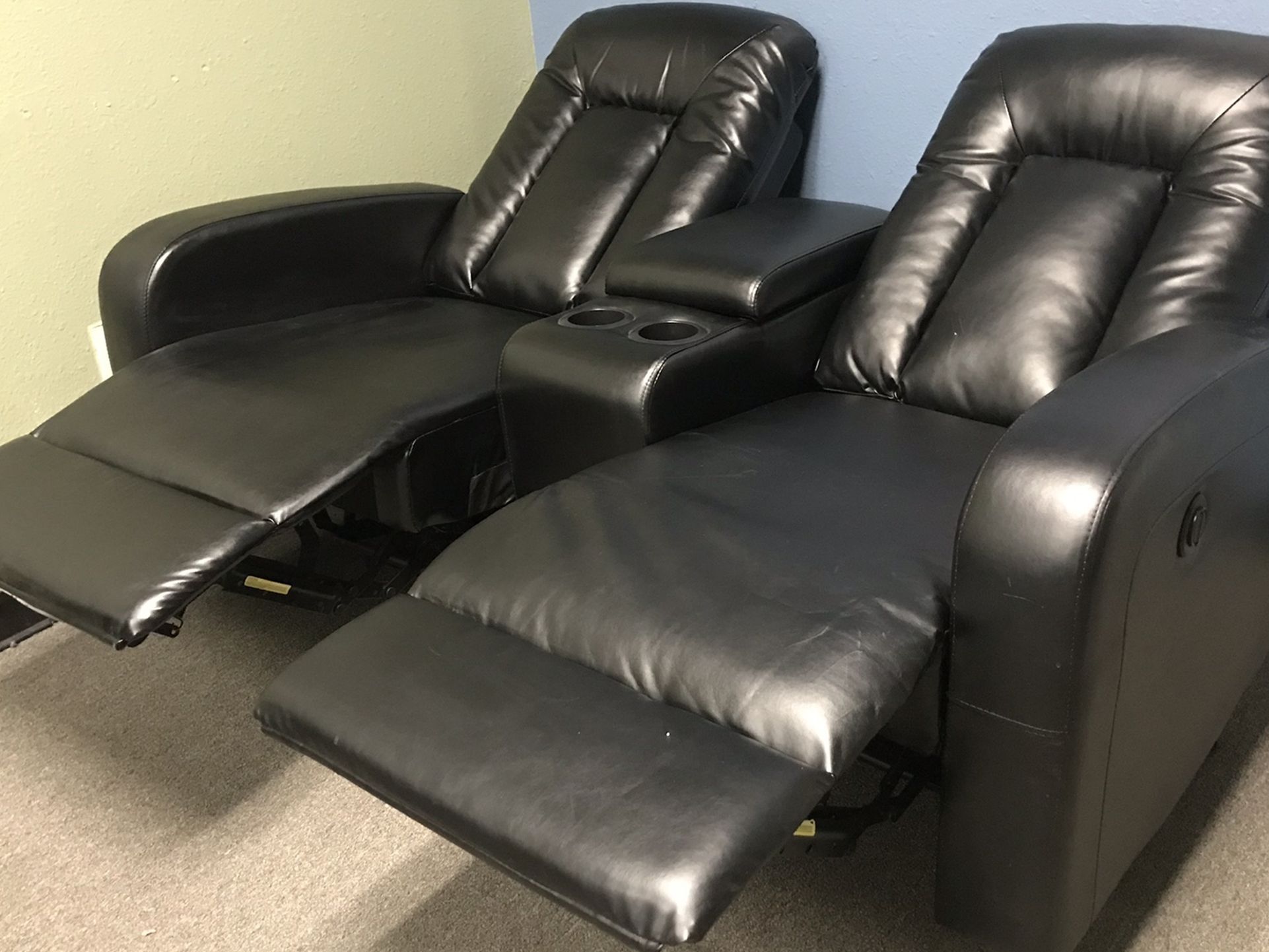 Theatre Style Powered Loveseat