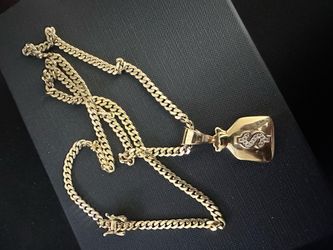 Cuban link chain solid 10k 4mm 22” 24.0 grms whit pendent 10k 6grms