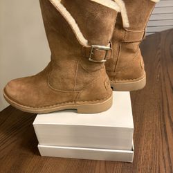 UGG Jannika Boots