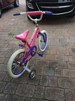 Girls bicycle with training wheels $20 LiL Gem model # lb-h1618w