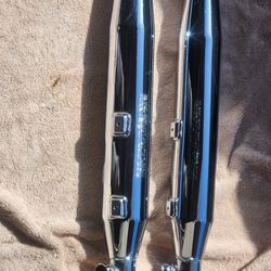 Older Stock Harley-Davidson Exhaust Pipes