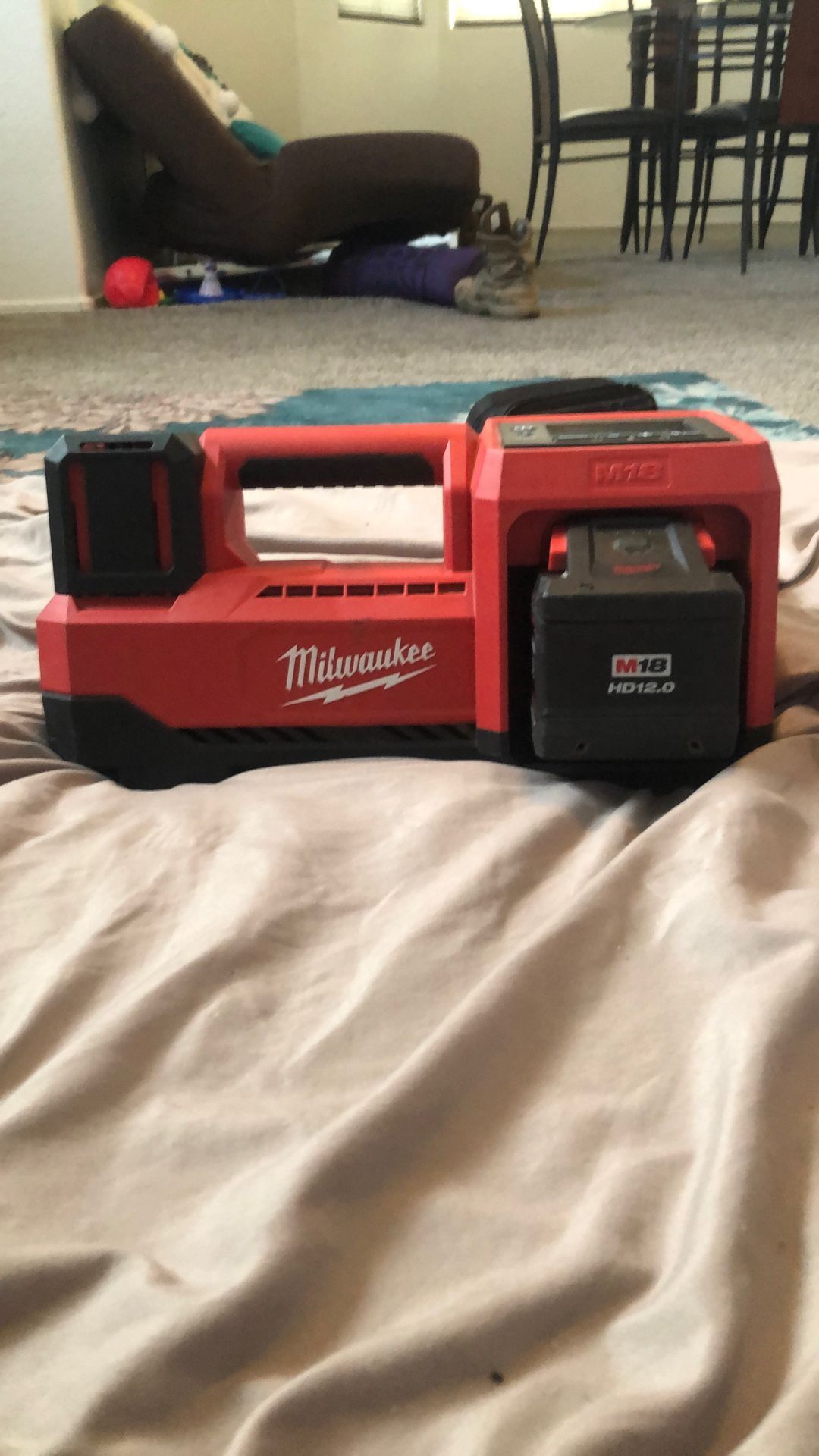 Milwaukee Air Compressor +Battery