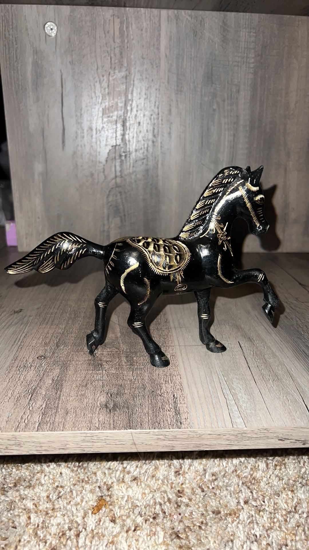 VINTAGE BEAUTIFUL BRASS HORSE STATUE BLACK ENAMEL ENGRAVED ETCHED DESIGN LOOK