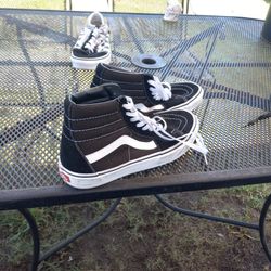 Vans. 751505. Black SURDE. 7Y.