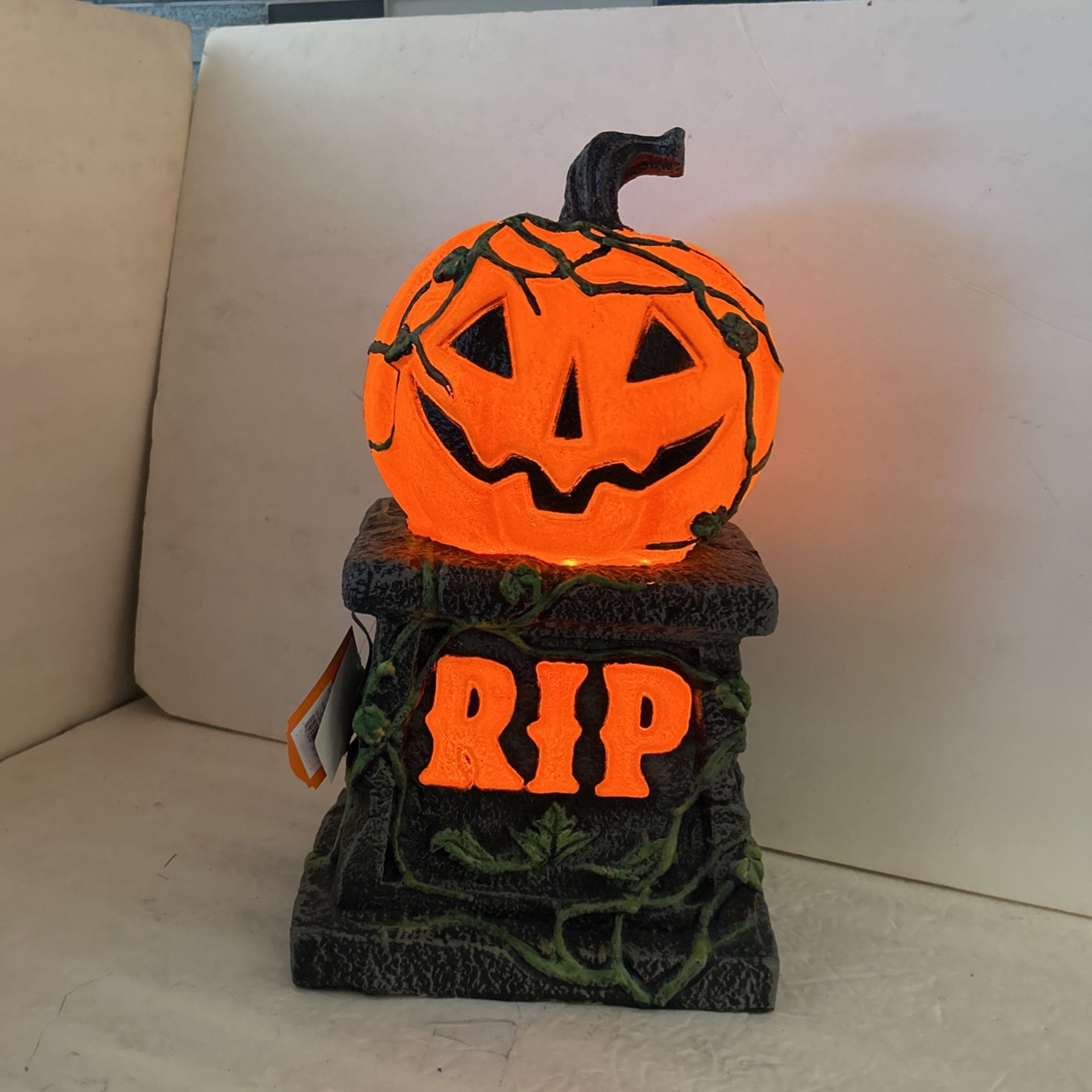 Halloween LED Lighted Heavy Jack O’ Lantern Blow Mold On Tombstone Brand New