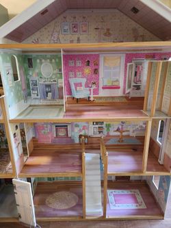 Wooden doll House  Measurements  5feet H 4feet L