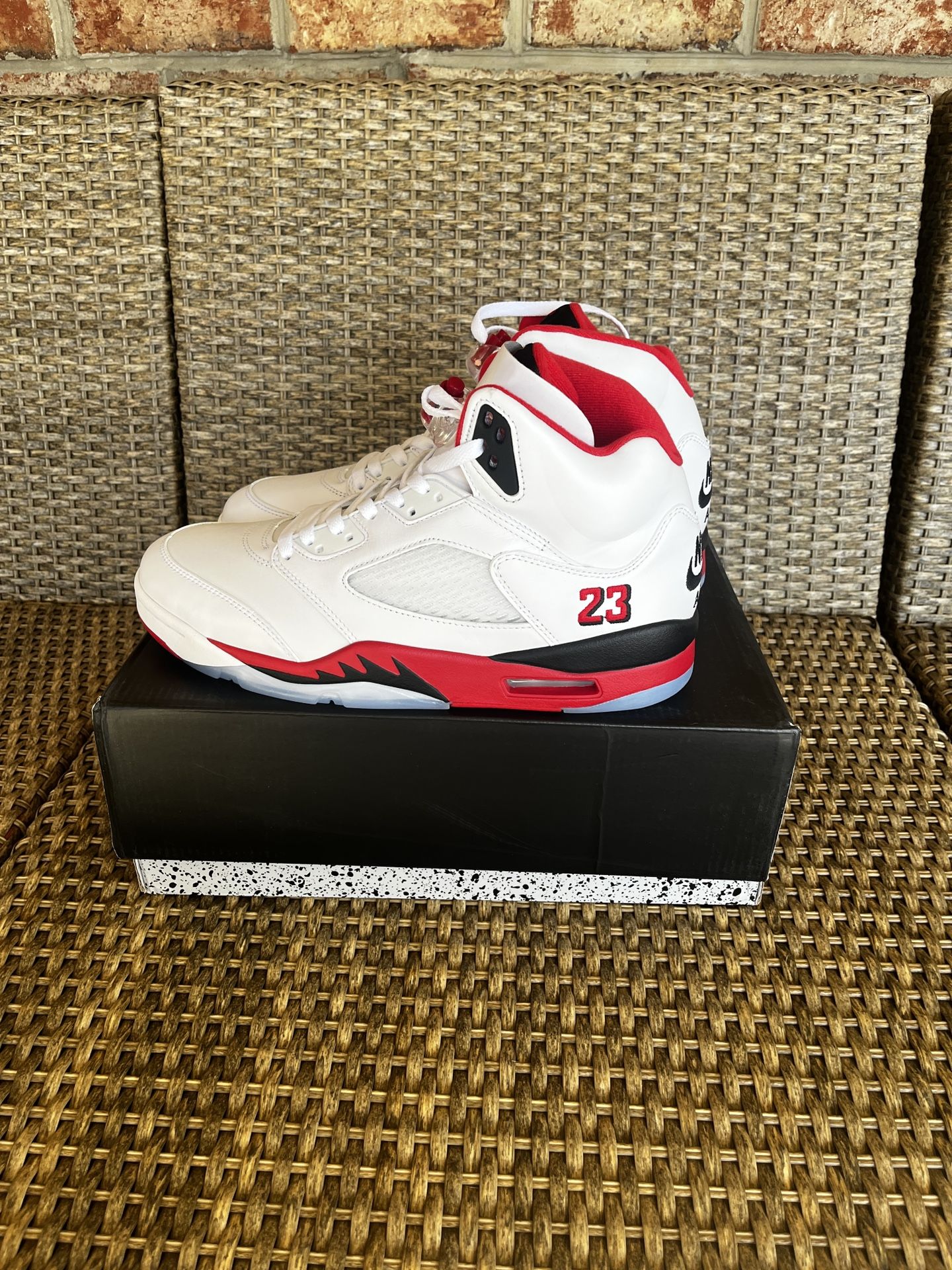 Jordan 5 Fire Red