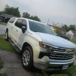 Leer Camper Silverado