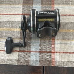 Newell Fishing Reel G229-F