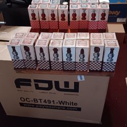 Avon Collectors Chess Set With Extra Pieces 