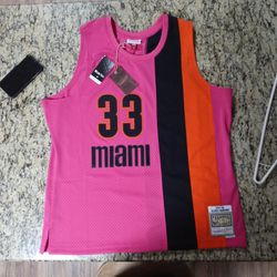 Mitchell and Ness Alonzo Mourning Miami Heat Alternate Jersey. NYT still attached