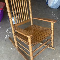 Antique Wood Rocking Chair 🪑 
