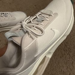 Nike Air Max INTRLK Lite (Light beige/“Sail” colorway). 👟