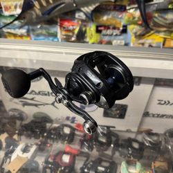 310$ Lefty Like New Daiwa 400 HSLP Casting Fishing Reel. 