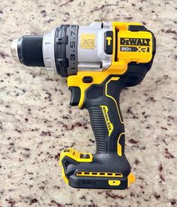 DeWalt 20V ⚠️XR Brushless Hammer Drill DCD1007