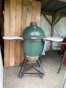 Big Green Egg. Japanese Kamado Grill.