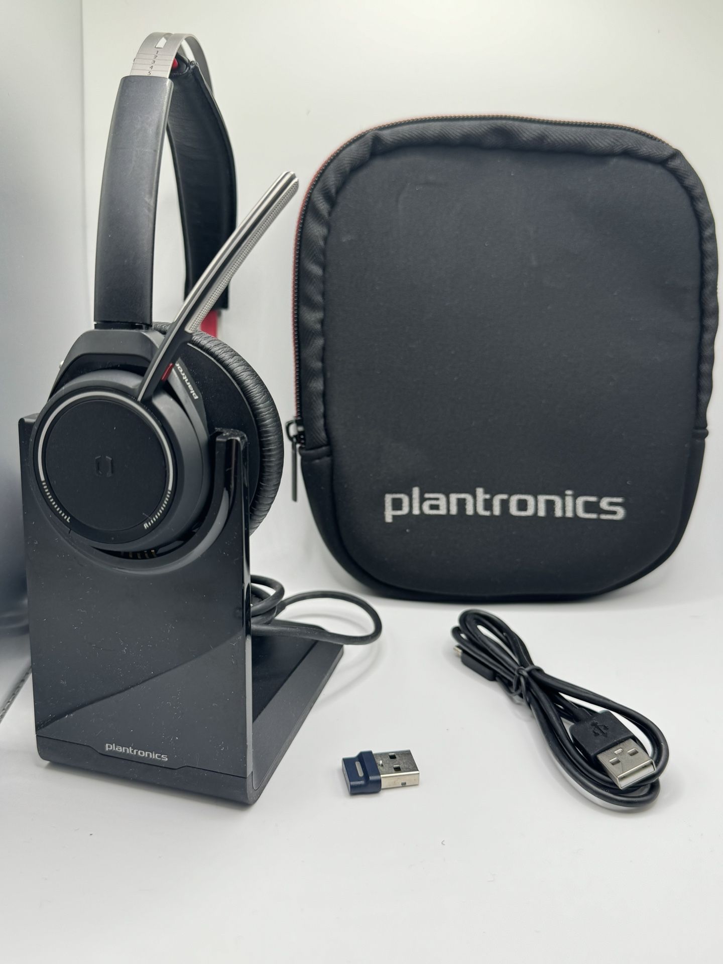 Plantronics Poly Voyager Focus UC Wireless Bluetooth Headset