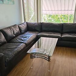 Leather Sectional Sofa, Low Profile, Excellent Condition, Delivery Possible