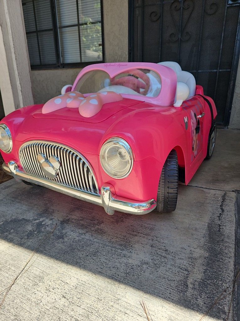 Huffy Minnie Mouse Car