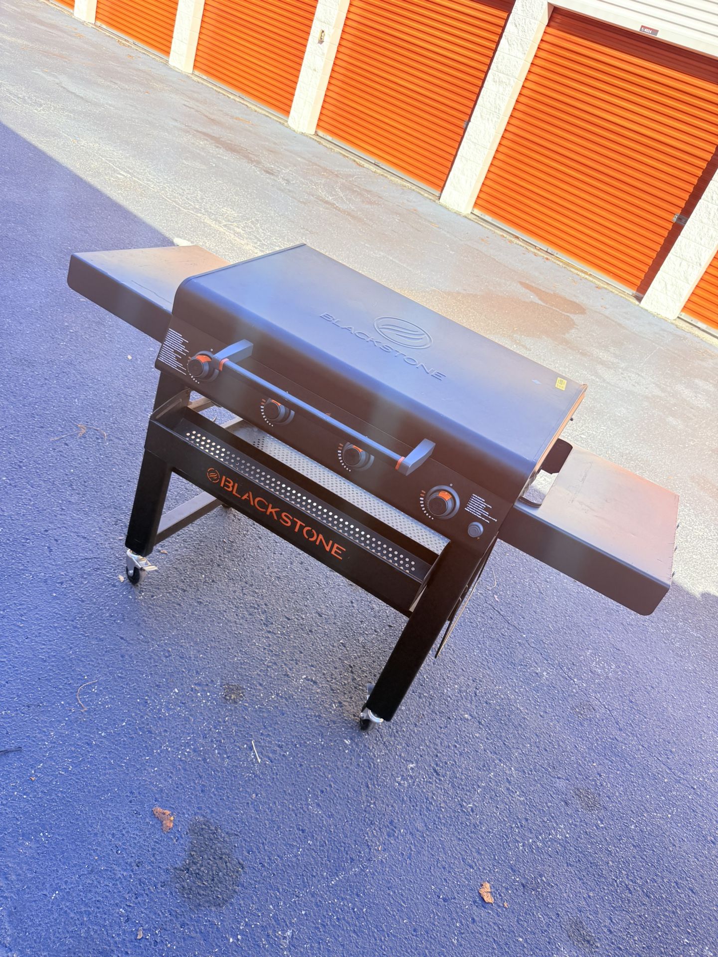 36" Culinary Omnivore Griddle with Hood 4 -Burner Liquid propane Flat Top Grill
