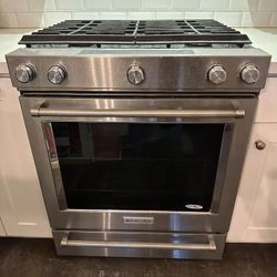 Used KitchenAid 6.5 cu. ft. Slide-In Gas Range with Self-Cleaning Convection Oven