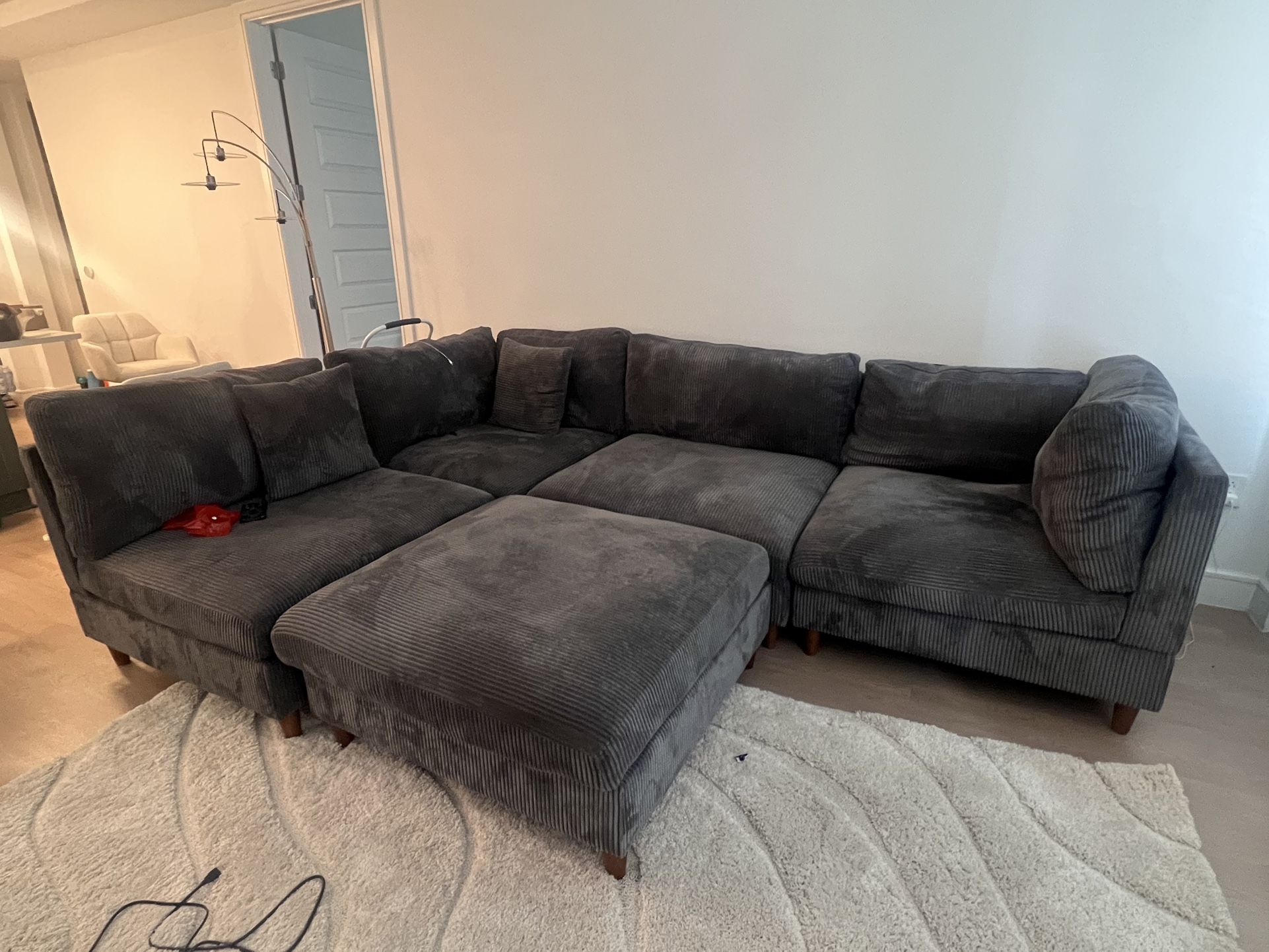 5 Piece Xtra Large Sofa With ottoman