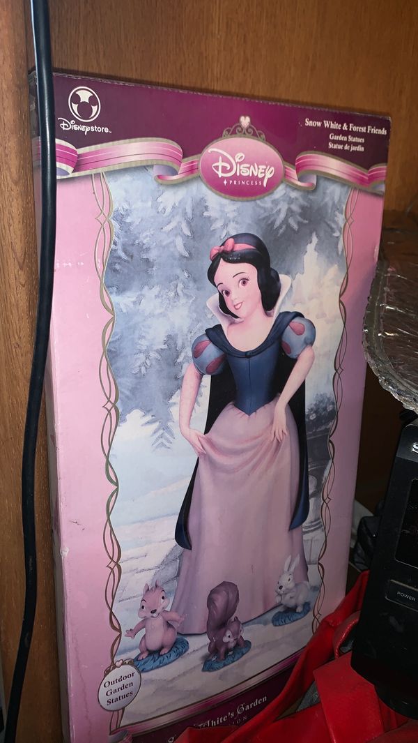 Garden statue Snow White & the seven dwarfs for Sale in Hacienda Heights, CA - OfferUp