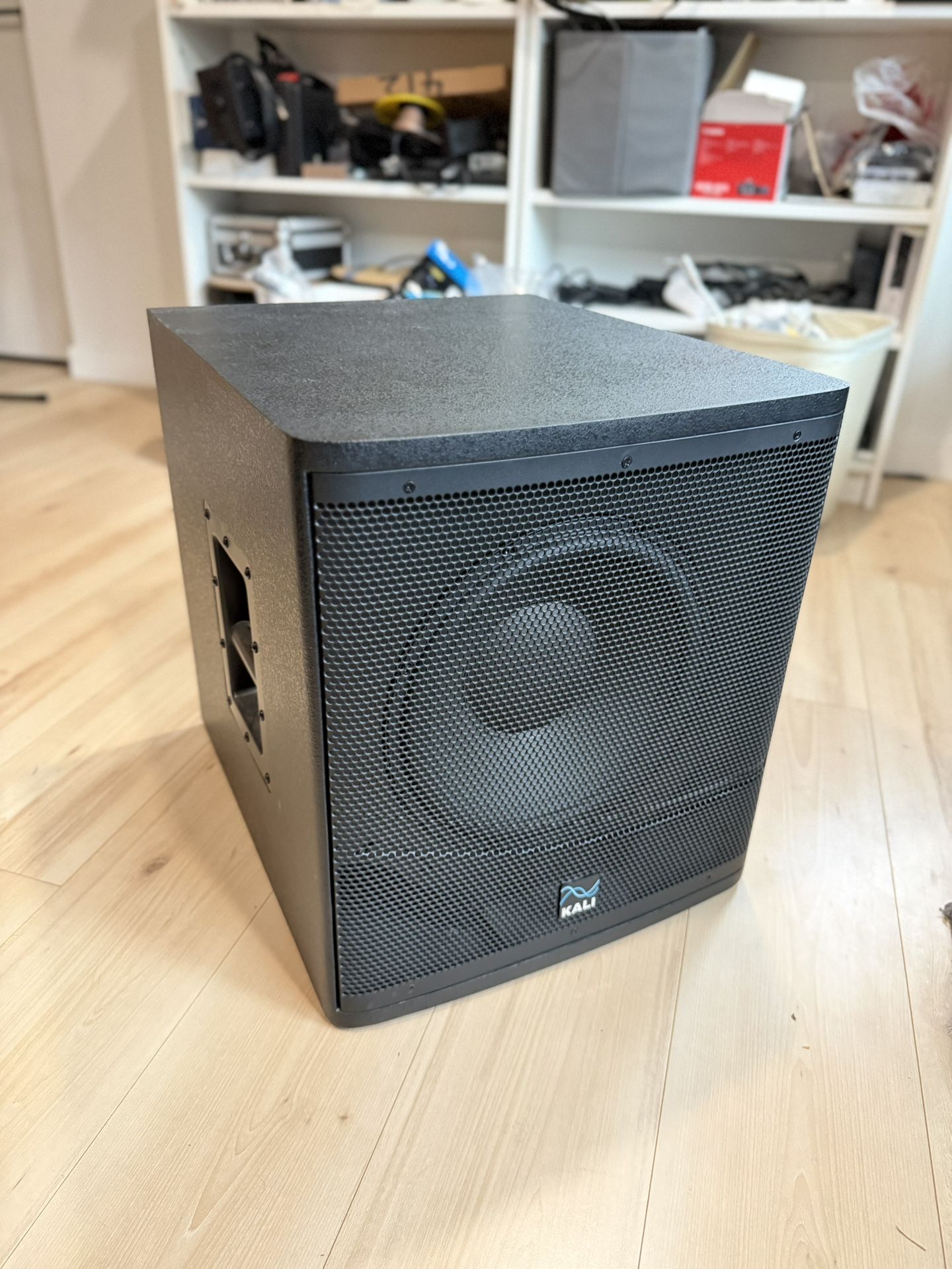 KALI WS-12 subwoofer