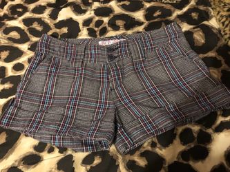 Size 3 shorts euc