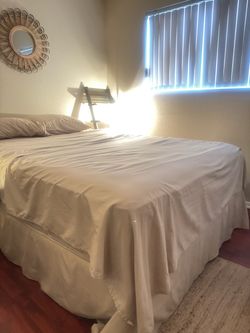 Queen size bed for you to pick up!
