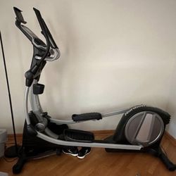 NordicTrack SpaceSaver SE7i iFIT Elliptical