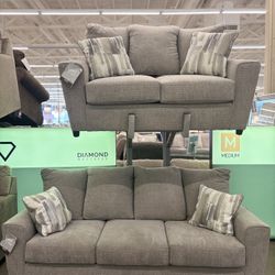 Beautiful Sofa & Loveseat 