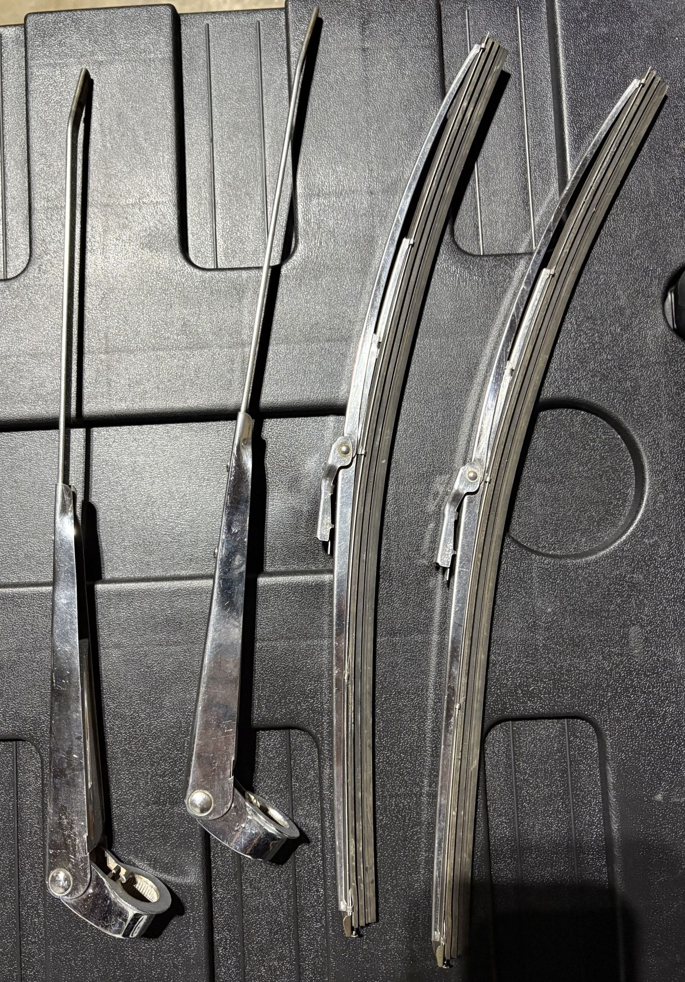 1960s Chevy Olds Buick Pontiac Windshield Wiper Blade