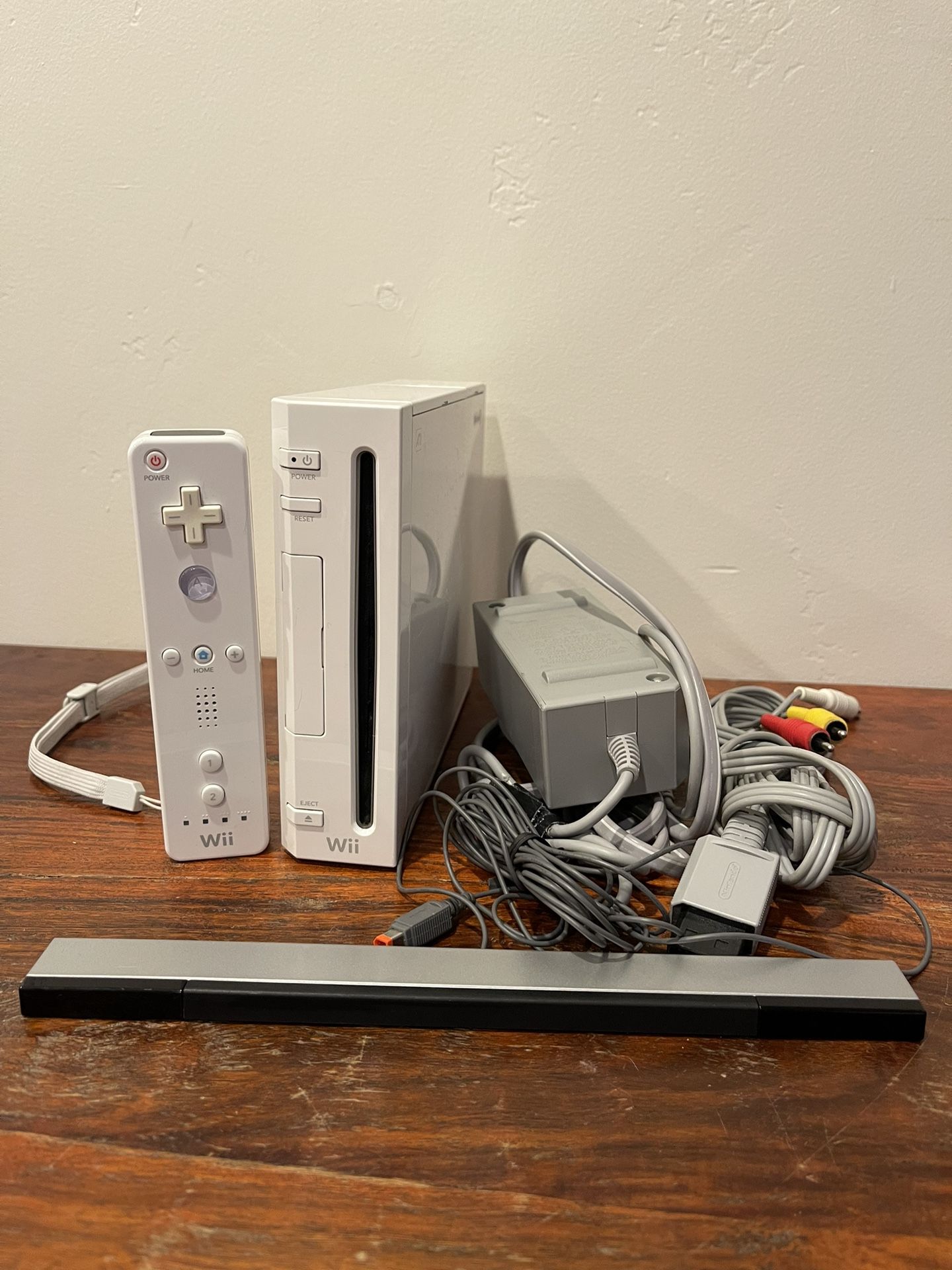 Wii Console Complete Set (Console, Power Supply Brick, Sensor Bar, AV Cord, Wiimote) for Sale in