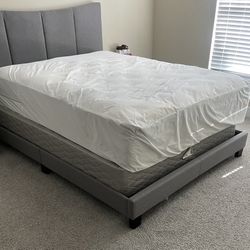 Queen Mattress/Box Spring /Bed Frame 