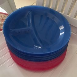 16 Pcs. New 9 3/4” Inch Plastic Round Plates