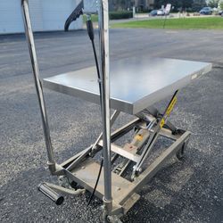 hydraulic lift table