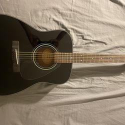 Yamaha F335 Acoustic Guitar