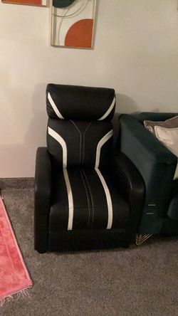 Black and White Gaming Style Recliner Chair