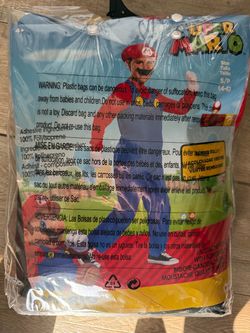 Mario costume - Size small (4-6)