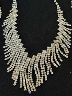 Rhinestone necklace set