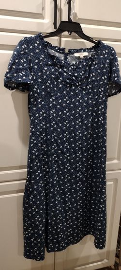 Pretty floral navy & white dress 14