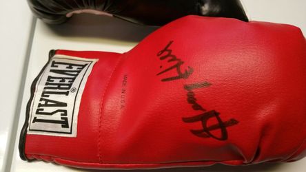 Signed Henry Hill goodfellas Red boxing glove
