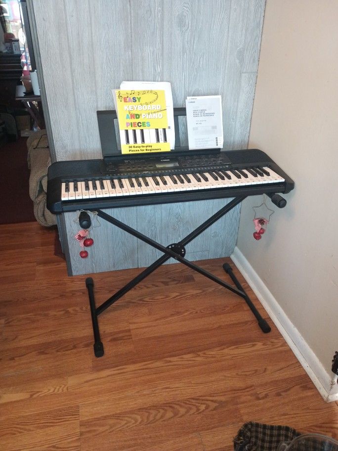 Yamaha Keyboard