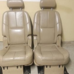 Asientos De Chevy Tajo Y La Consola Color Cafecito