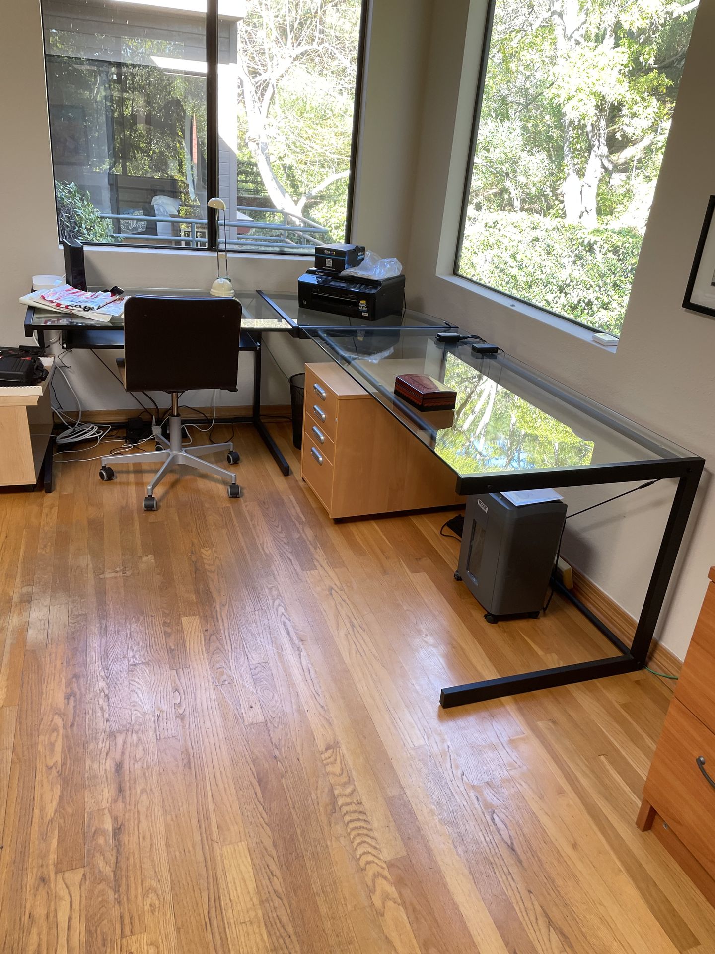 L Shape Glass/Metal Desk
