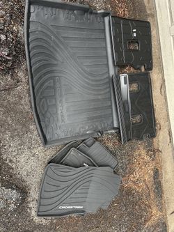 Subaru Crosstrek trunk tray / Cargo Mat