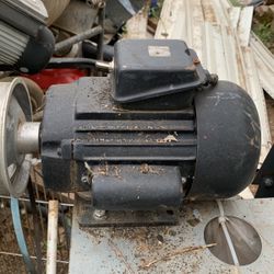 Motor A 110 Voltios Con Mesa 